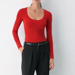 Aritzia Babaton NEW Contour Scoopneck in Corsa Red